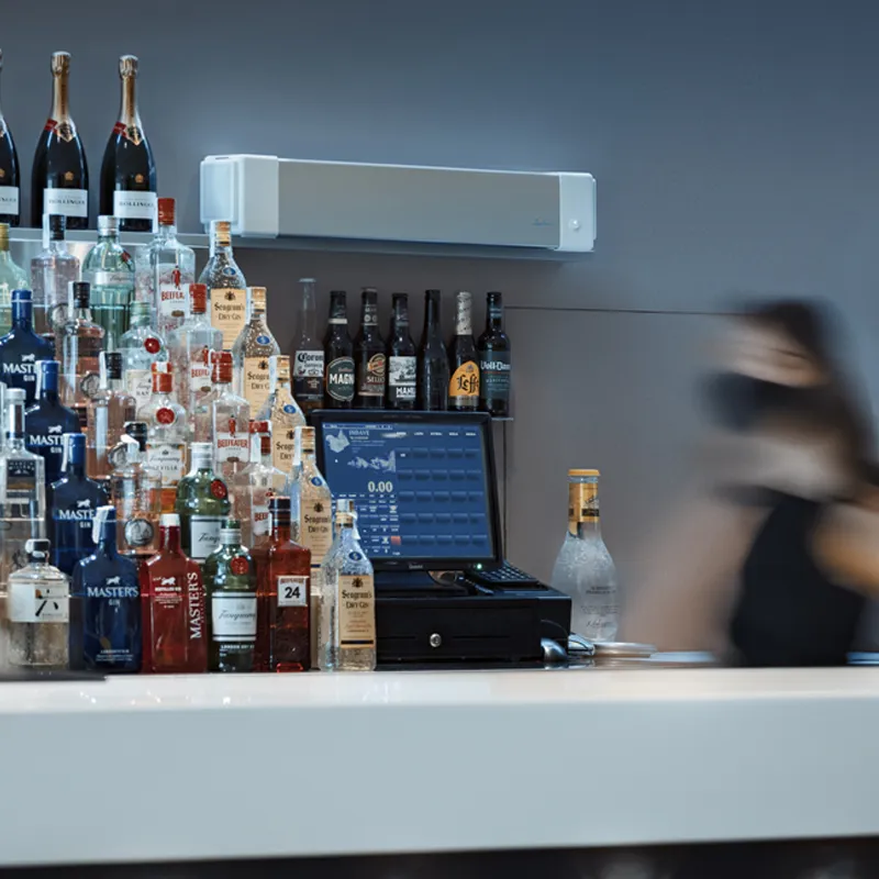 Purificador de aire con lámparas germicidas UVC...