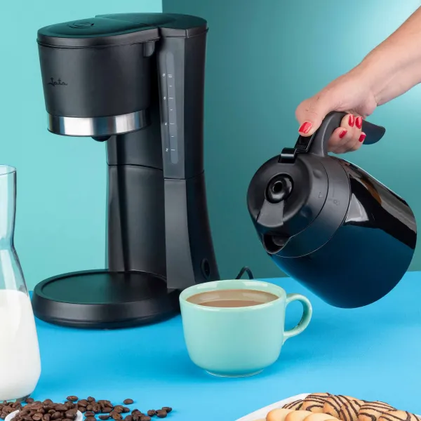 Cafetera de goteo con jarra termo JECA1800