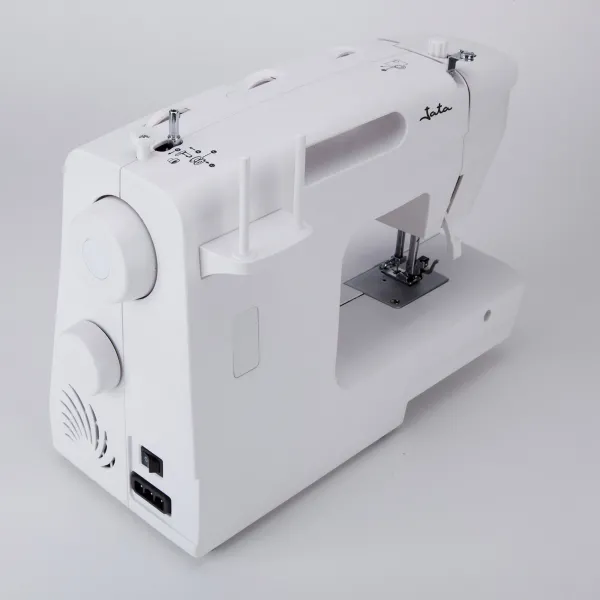 Máquina de coser MC744