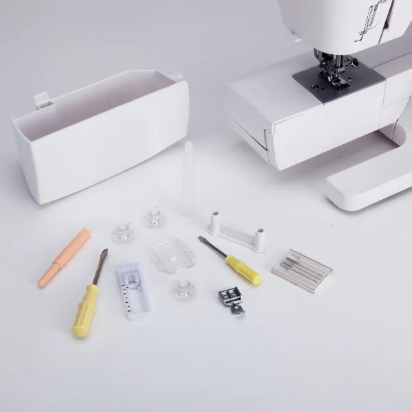 Máquina de coser MC744