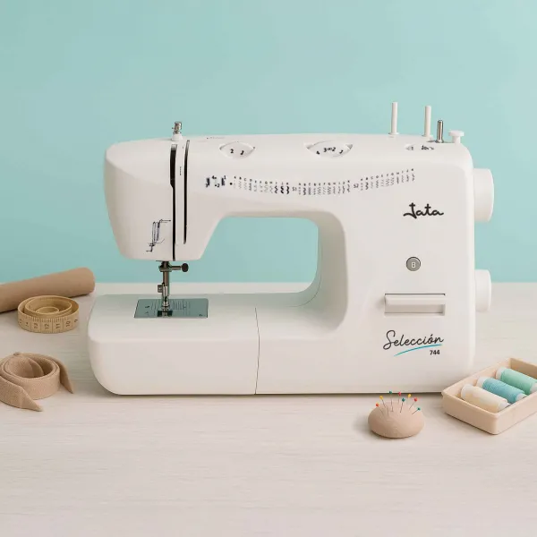 Máquina de coser MC744