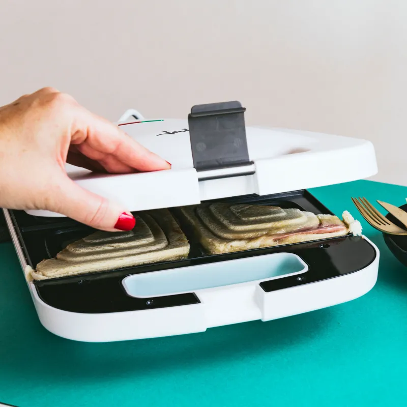 Sandwichera SW551